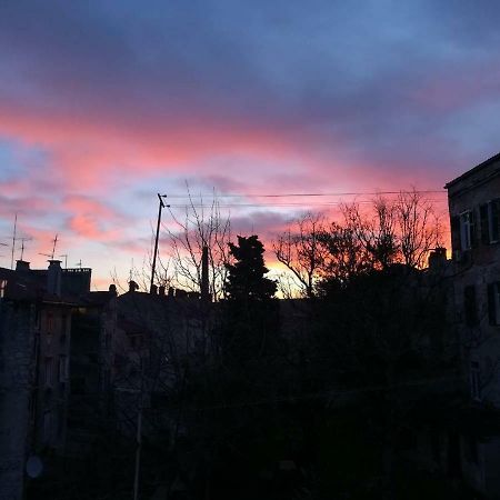 Mediteranian Dream Apartment Пула Екстериор снимка