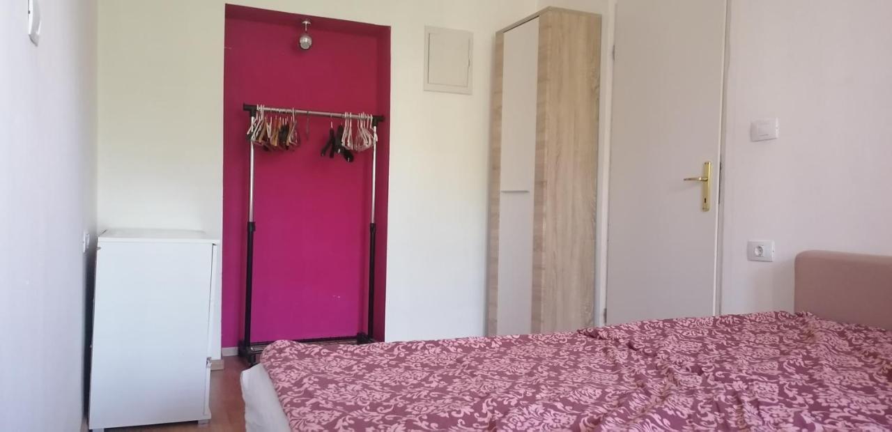 Mediteranian Dream Apartment Пула Екстериор снимка