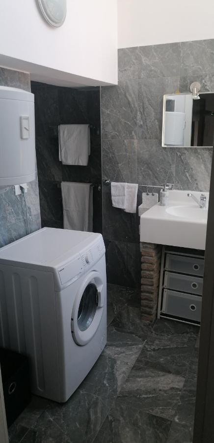 Mediteranian Dream Apartment Пула Екстериор снимка