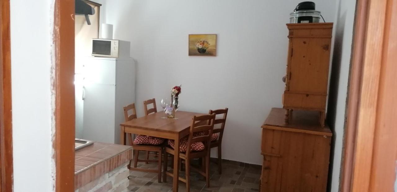 Mediteranian Dream Apartment Пула Екстериор снимка